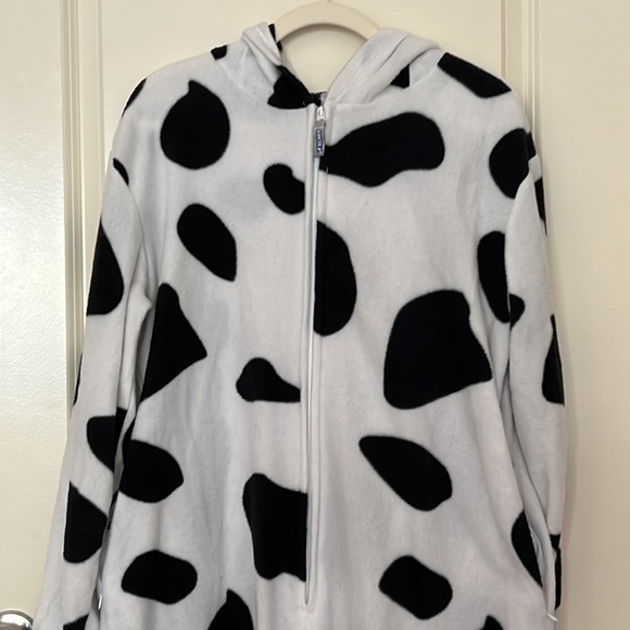 Funziez! Cow print onesie for men and women - Picture 3 of 9